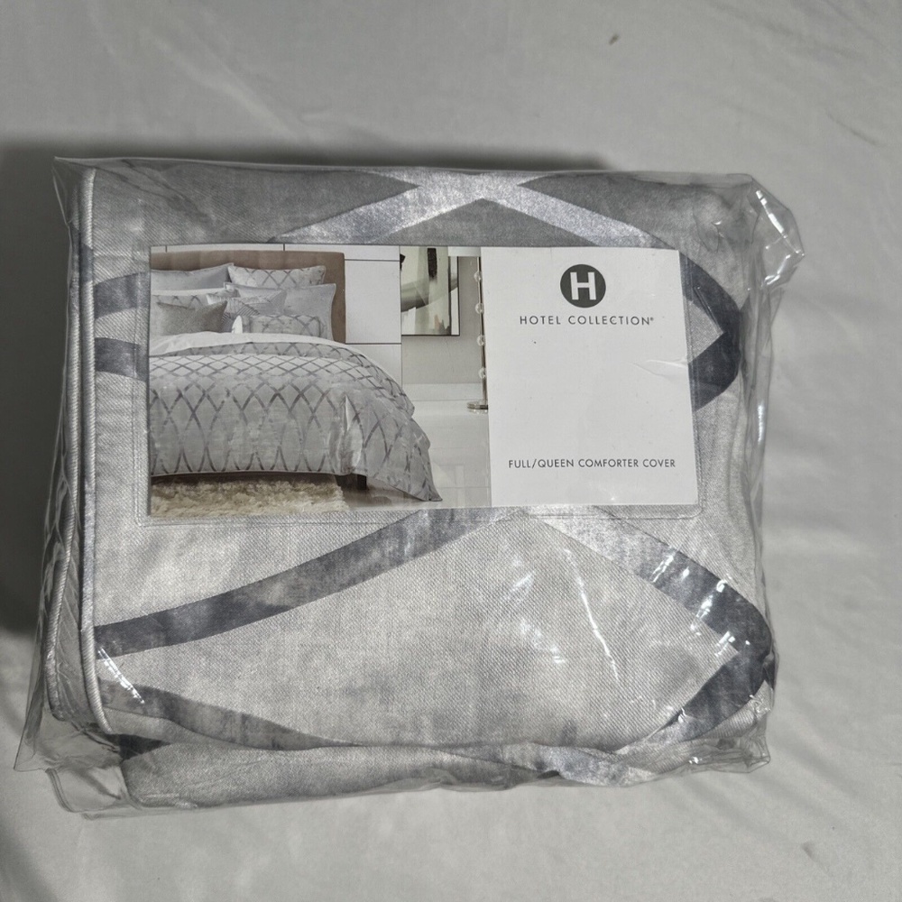 NIB $335 [ Full / Queen ] Duvet‎ Cover for Hotel Collection Dimensional